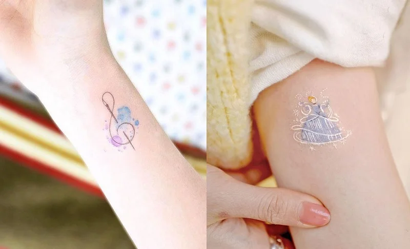 Hình xăm mini nốt nhạc và hình bánh nhỏ trên cánh tay trẻ em