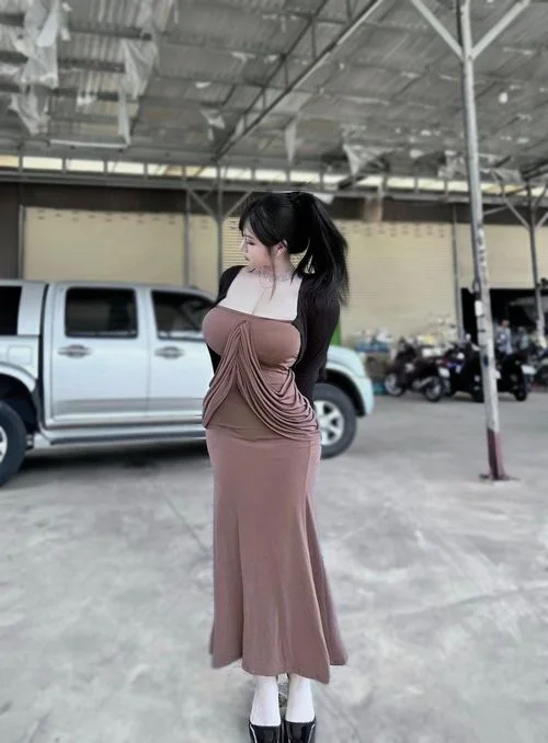 Pi Tiên bất ngờ 'chiêu đãi' fan nam clip không che cực cuốn - Báo Tri thức & Cuộc sống
