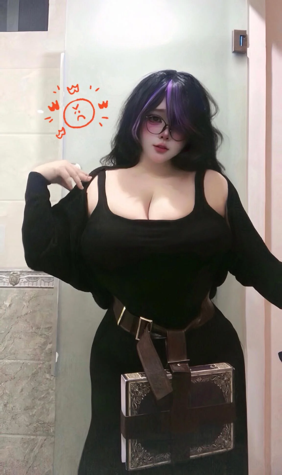 Trổ tài cosplay, hot girl khiến Pi Tiên chỉ còn là... cái tên