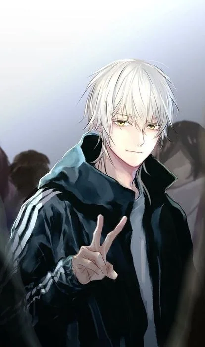 Ảnh nền Tiktok anime tóc bạc, nhân vật nam mặc áo khoác đen đưa tay peace sign trước nền đám đông mờ.