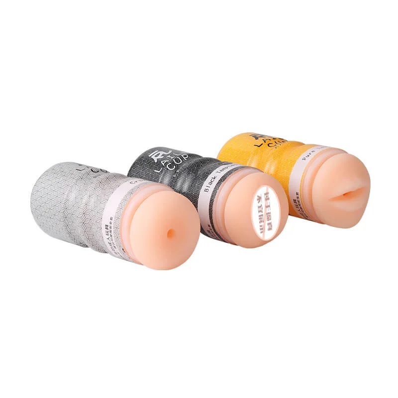 Các loại dụng cụ tự sướng dành cho nam giới chất lượng cao trên nền trắng