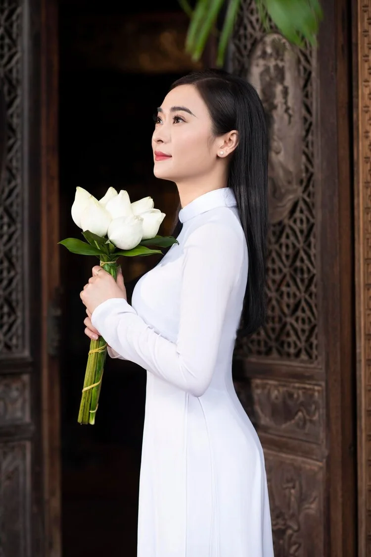 20 kiểu tóc mặc áo dài truyền thống đẹp, xu hướng 2024 | Yody