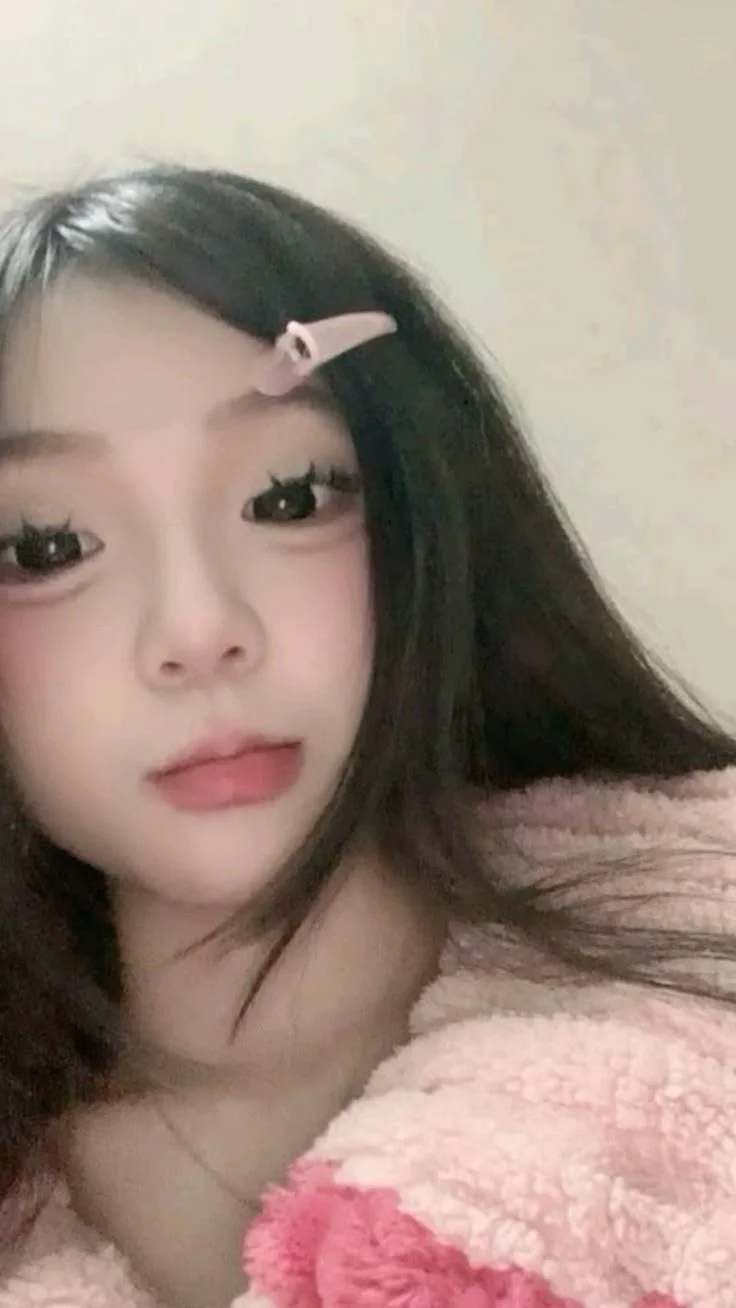 Hình ảnh gái xinh với phong cách nhẹ nhàng đáng yêu